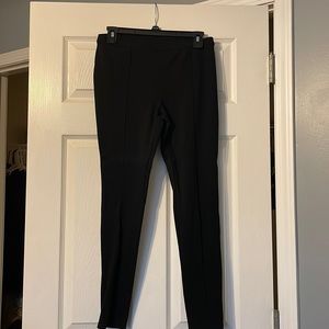 Simply Vera black stretch pants size M